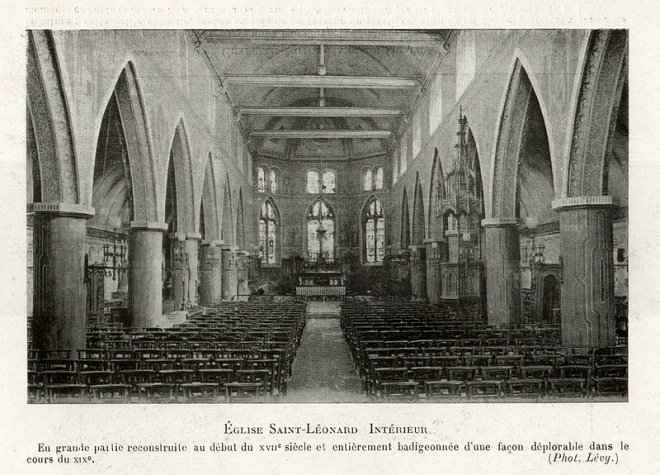 Eglise St Léonard, intérieur.JPG