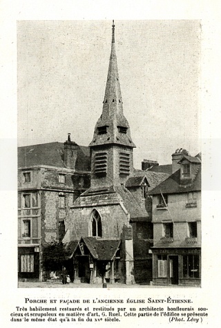 Porche et facade de l\'ancienne église St Etienne.JPG